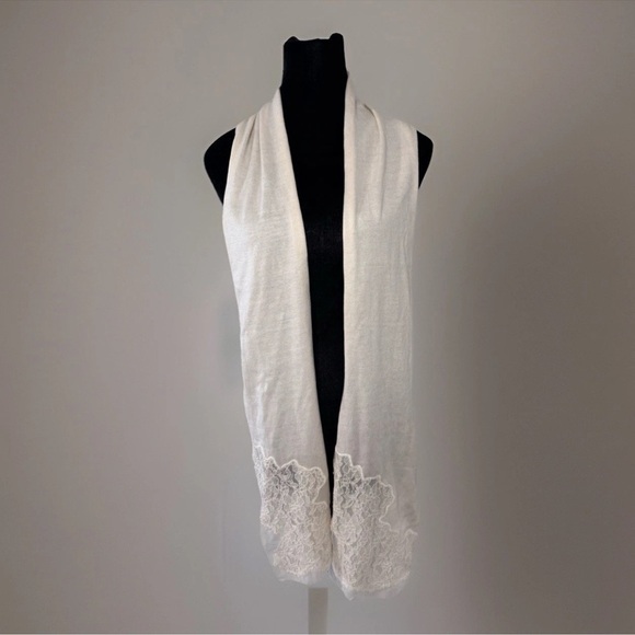 NWT White House Black Market Silk Cashmere Blend Scarf Lace Embroidery Ivory - Picture 3 of 7